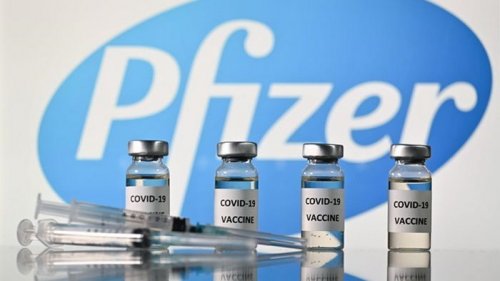 Pfizer почти вдвое сократит время выпуска COVID-вакцины