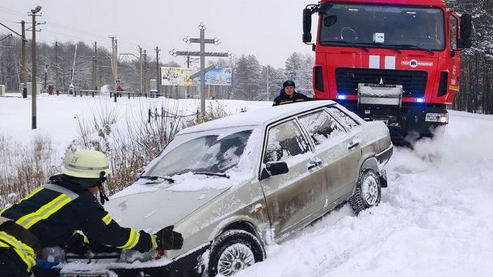 В ГСЧС рассказали о ситуации на дорогах Украины