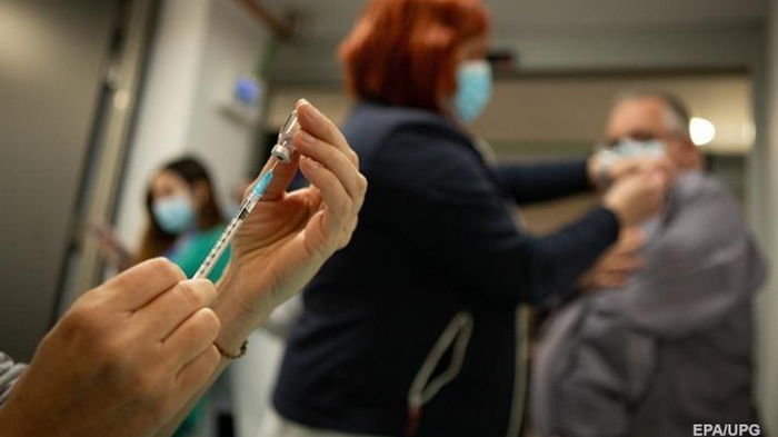 В Эстонии закончились COVID-вакцины на фоне вспышки коронавируса