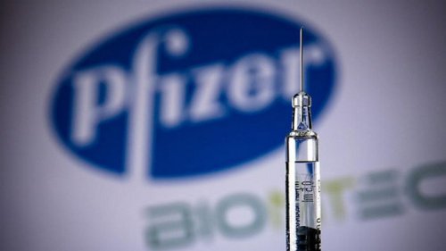 Pfizer заявила о 100% эффективности COVID-вакцины для подростков