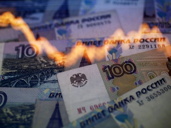 В РФ возобновился спад экономической активности