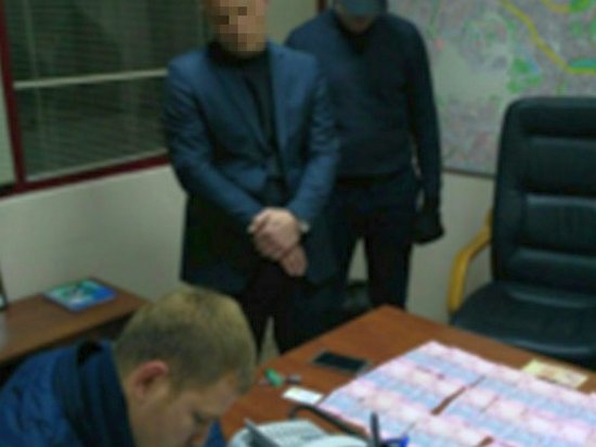 Чиновник в Киеве требовал ежемесячную «дань» со своих подчиненных (фото)