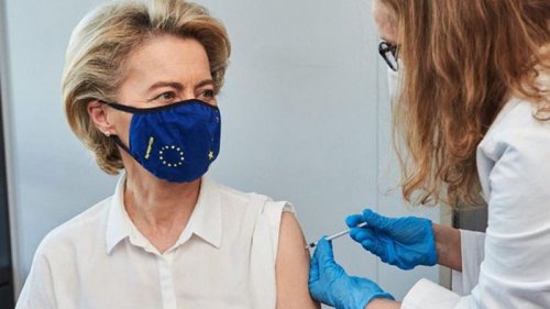 Глава Еврокомиссии сделала прививку от коронавируса