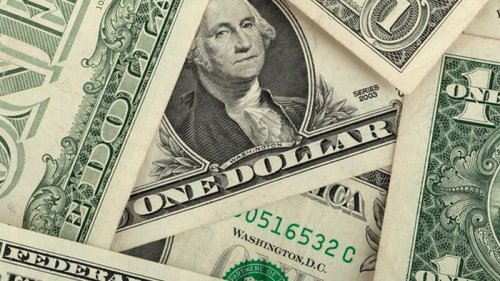 Межбанк закрылся снижением курса доллара