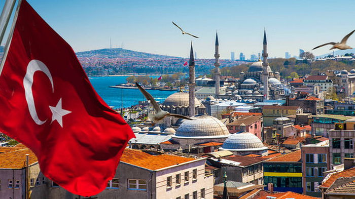 В Турции на три дня вводят круглосуточный комендантский час