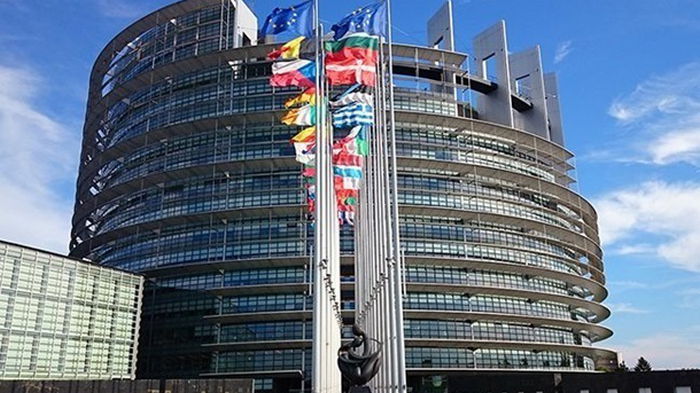 Европарламент утвердил торговую сделку ЕС и Британии