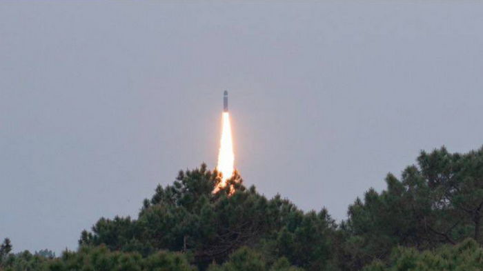Изменили траекторию: Франция провела интересные испытания баллистической ракеты (видео)