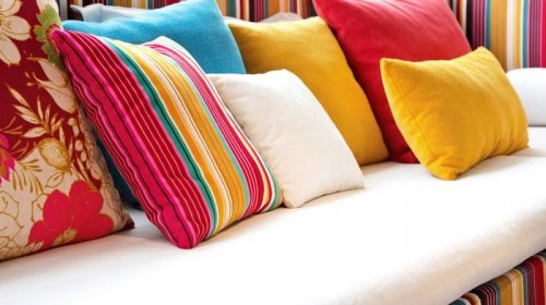 Как правильно выбирать декоративные подушки?