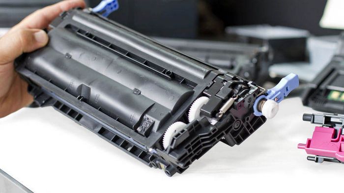 Заправка картриджей лазерных принтеров: чем и как это делают?
