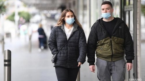 Полякам разрешили не носить маски на улице