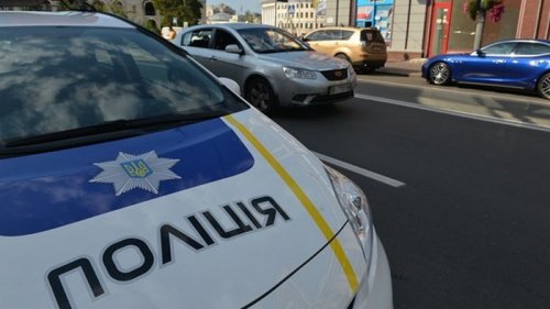 В Киеве задержали полицейского, укравшего сумку с места ДТП (видео)