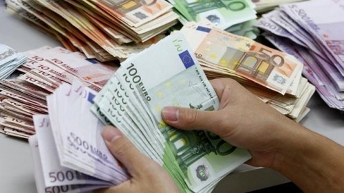 В ЕС обсуждают запрет расчетов наличными на сумму более 10 тысяч евро