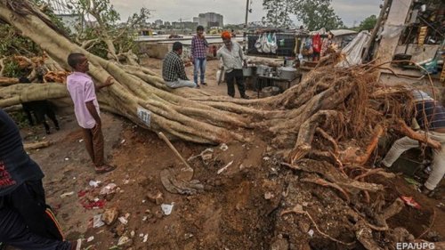 В Индии циклон Тауктае унес уже более сотни жизней