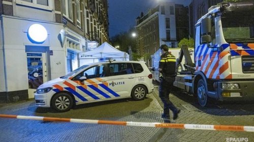 В Амстердаме мужчина с ножом напал на прохожих, есть жертвы
