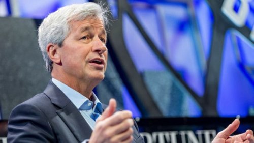 Глава JPMorgan советует держаться подальше от криптовалют