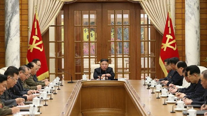 Лидер КНДР впервые за месяц появился на публике