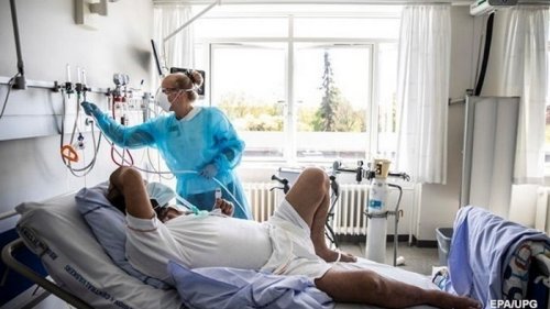 В Украине COVID-19 заболели 1385 человек за день