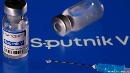 Словакия не намерена дополнительно закупать российскую вакцину от коронавируса