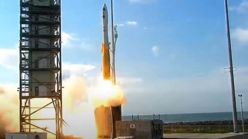 США запустили ракету Minotaur I с разведспутниками (видео)