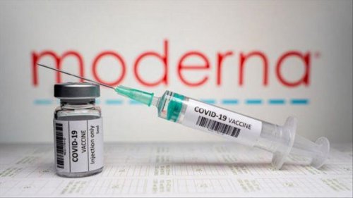 США решили закупить еще 200 миллионов доз вакцины Moderna