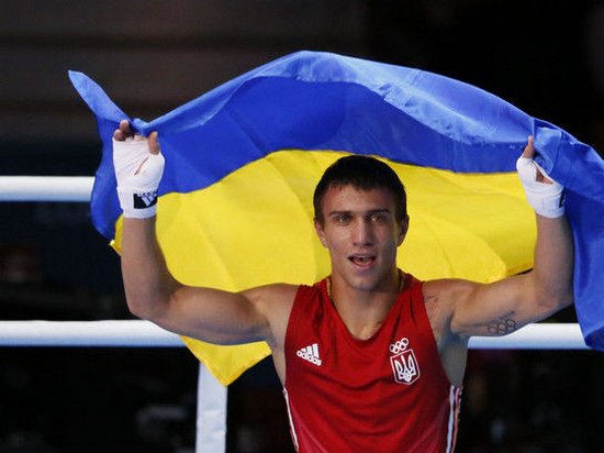 Украинский боксер Ломаченко защитил титул чемпиона мира