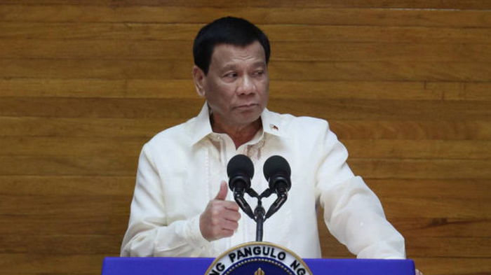 Филиппинский президент – антивакцинаторам: Прививайтесь или отправляю в тюрьму