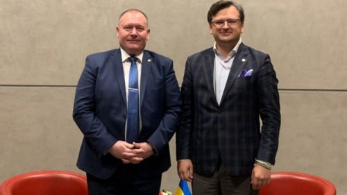 Кулеба и глава МИД Молдовы проведут консультации о взаимном признании ID-карт