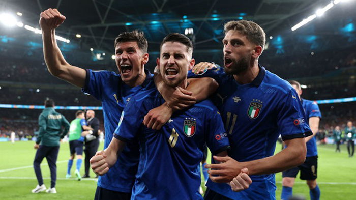 Италия в серии пенальти обыграла Испанию и стала первым финалистом Евро-2020