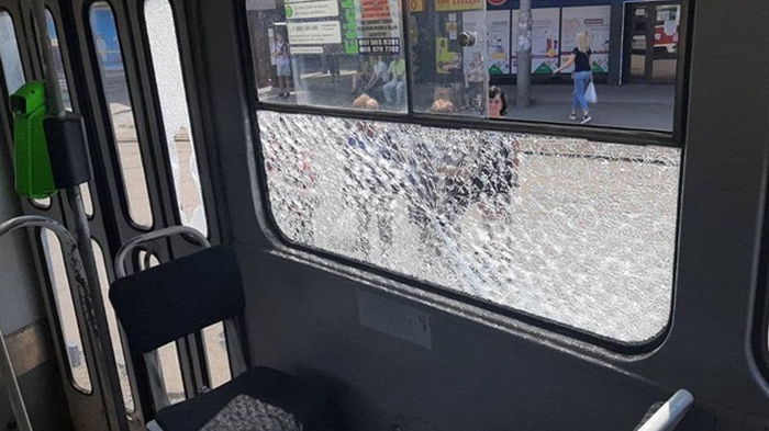 В Харькове стреляли по трамваю с пассажирами