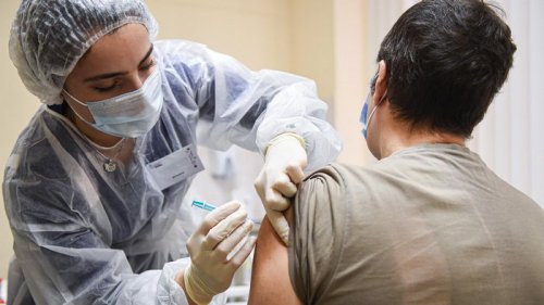 Найдена вакцина, которая уменьшает частоту осложнений при коронавирусе