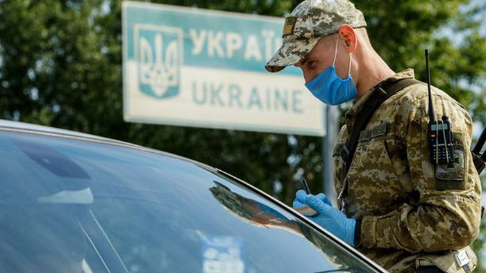 С 7 августа возвращаются штрафы для иностранцев за нарушение сроков пребывания в Украине