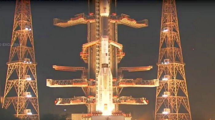 Индии не удалось запустить спутник из-за технической аномалии (видео)