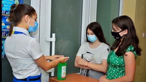 Вспышка COVID в Одессе: количество заболевших выросло, лагерь закрывают