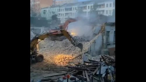 В Киеве снесли исторический дом Барбана (видео)