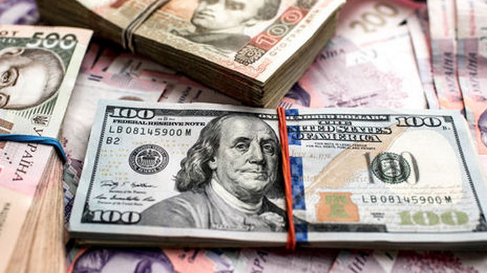 Курсы валют на 3 сентября: гривна дешевеет в день рождения