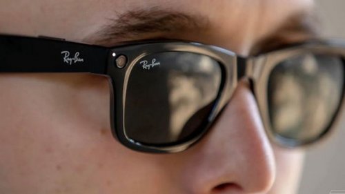 Facebook и Ray-Ban представили умные очки Stories