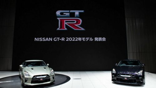 Nissan представила новые версии GT-R (видео)