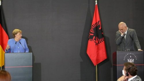 На пути Балкан к вступлению в ЕС есть препятствия - Меркель