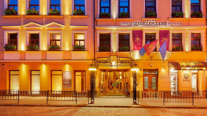 Самый необычный отель мира — отель «Швейцарский» во Львове. Или как история любви спасла город Львов