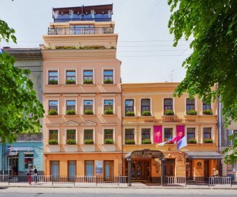 отель Швейцарский во Львове