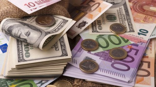 Курс валют на 16 сентября: доллар и евро выросли