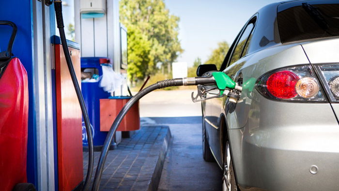Украинские АЗС снизили цены на бензин, но подняли на дизтопливо