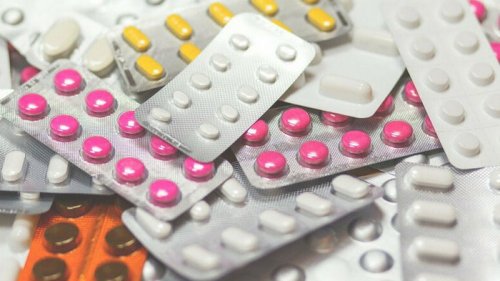 Pfizer проводит испытания таблеток для профилактики COVID-19