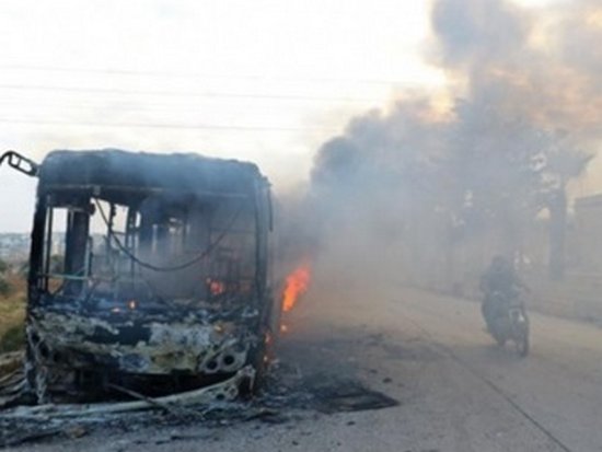 В Алеппо сожгли автобусы для эвакуации людей