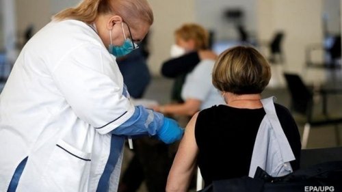 В Украине лишь 20% взрослых прошли вакцинацию