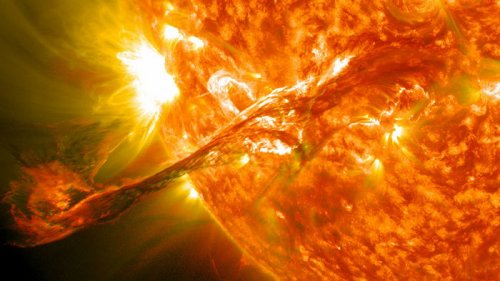 На Солнце произошла самая мощная с конца 2019 года вспышка (видео)