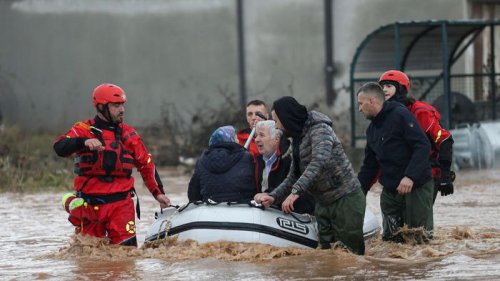 Наводнение в Боснии привело к эвакуации населения и отключению электроэнергии (видео)