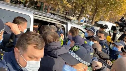В Тбилиси на акциях в поддержку Саакашвили задержали 46 человек