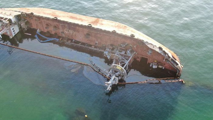С владельца танкера Delfi взыскали ущерб за загрязнение Черного моря