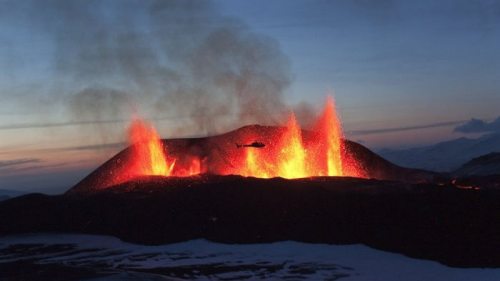 Путешествие внутрь Земли: ученые решили пробурить скважину в недра вулкана